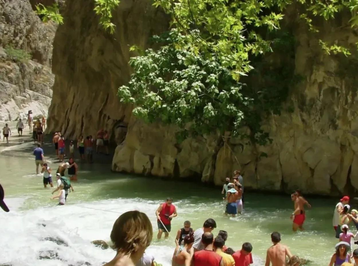 Saklıkent Canyon & Gizlikent-Wasserfall Erlebnis – Ganztägiges Abenteuer