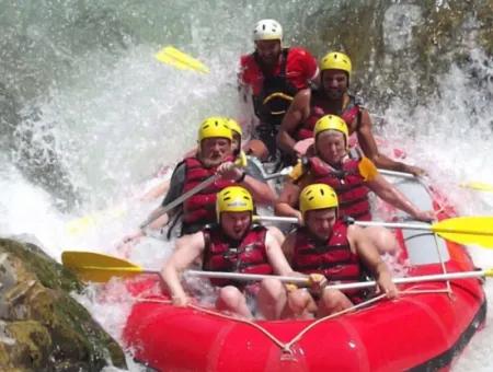 Wildwasser-Rafting