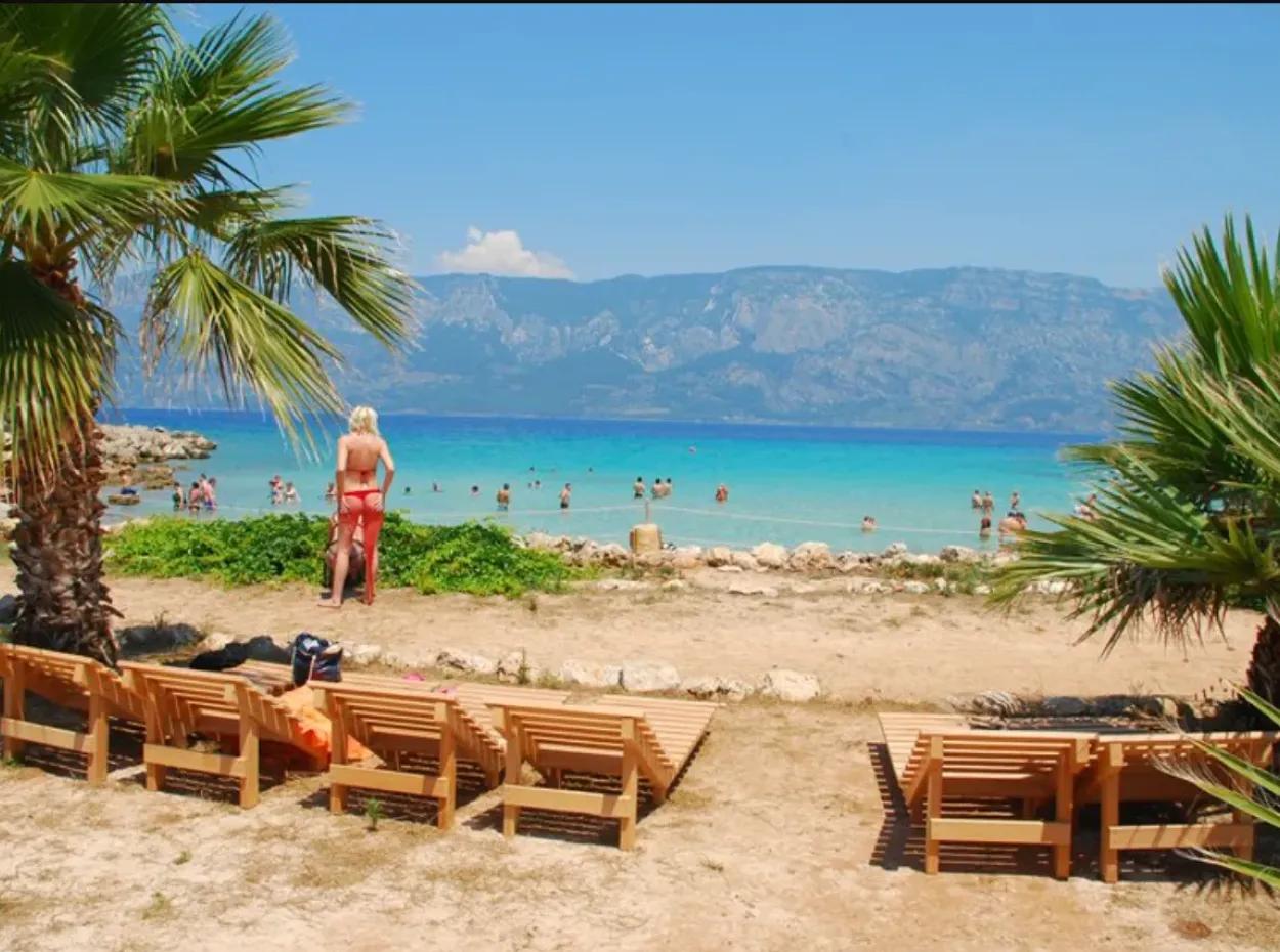 Akyaka Bays & Cleopatra Island Boat Tour | Full-Day Tour From Dalyan