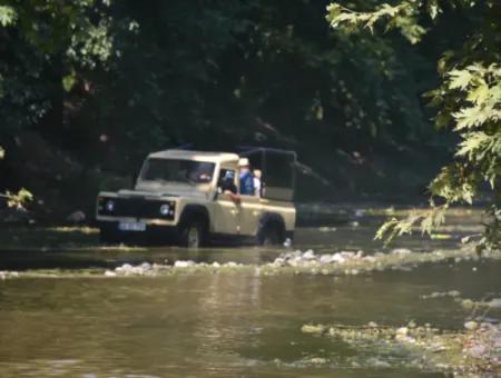 Jeep Safari