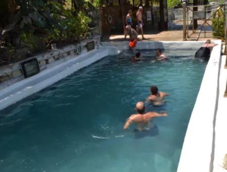 Dalyan Tekne Turu – Yüzme, Doğa Ve Caretta Macerası