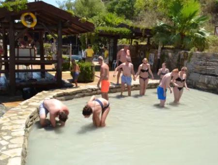 Dalyan Tekne Turu – Yüzme, Doğa Ve Caretta Macerası